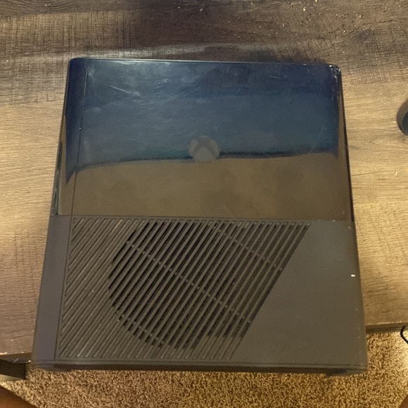 Black Xbox 360 used